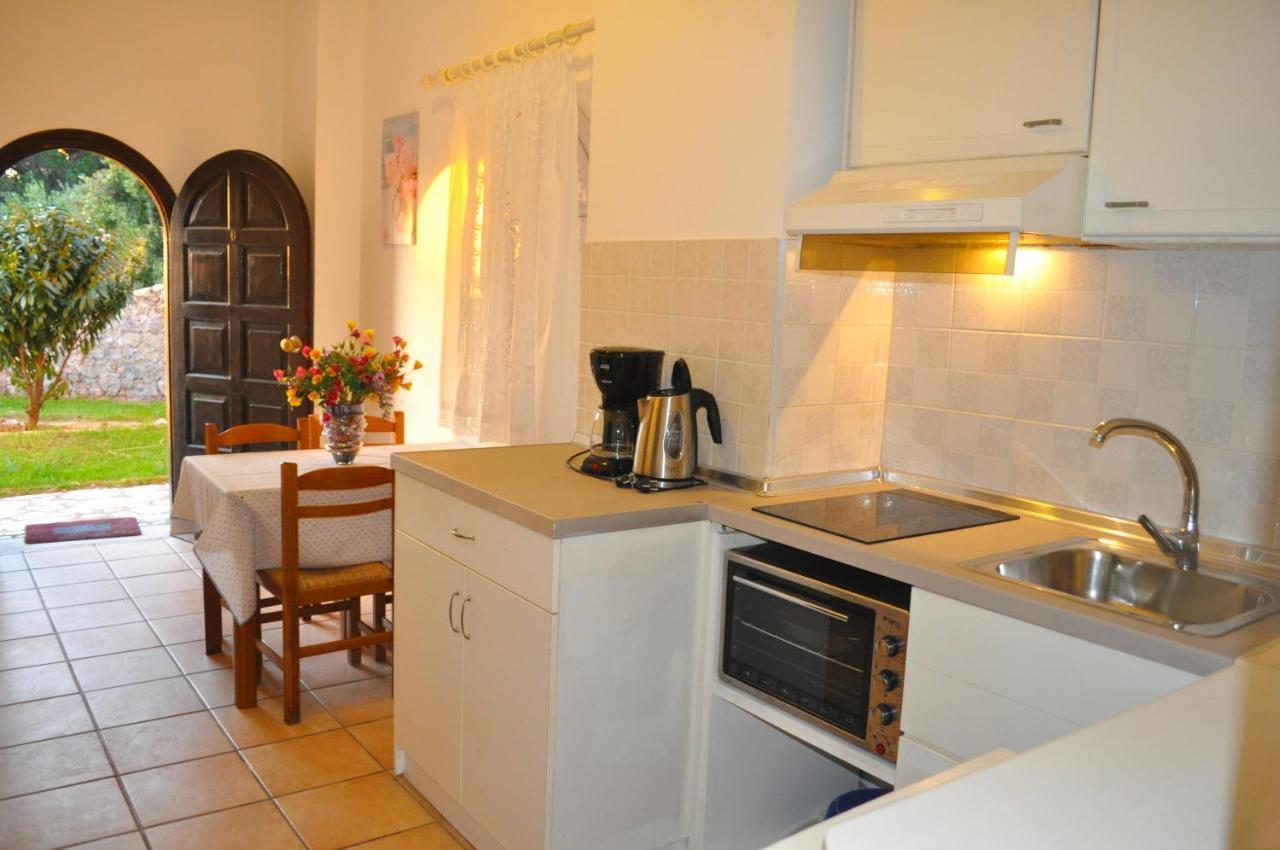 Beautiful Holiday Apartments Maria With Amazing Pool - Agios Gordios Beach Extérieur photo