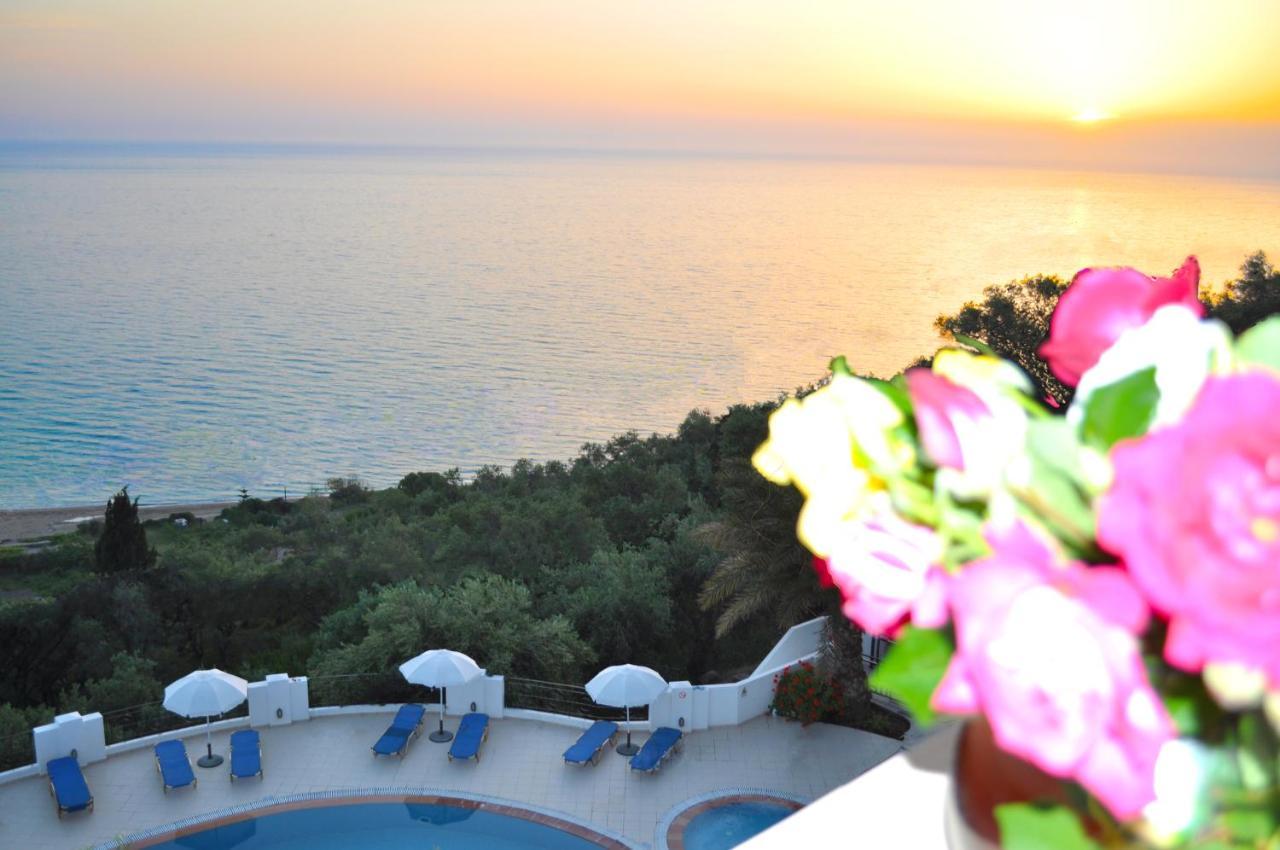 Beautiful Holiday Apartments Maria With Amazing Pool - Agios Gordios Beach Extérieur photo